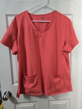 Med Couture Coral  Scrubs Top XL Bottoms 2x